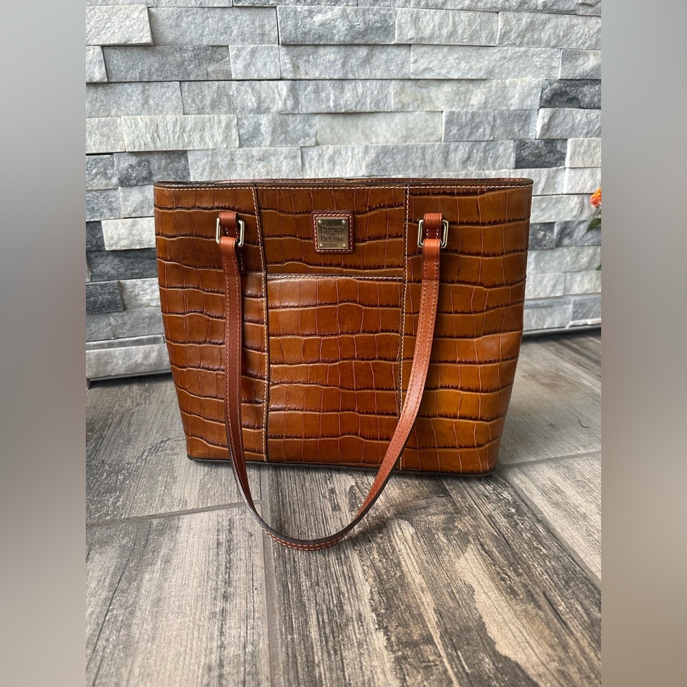 Dooney & Bourke Croco Lexington Shopper Classic Neutral Handbag - Picture 3 of 15